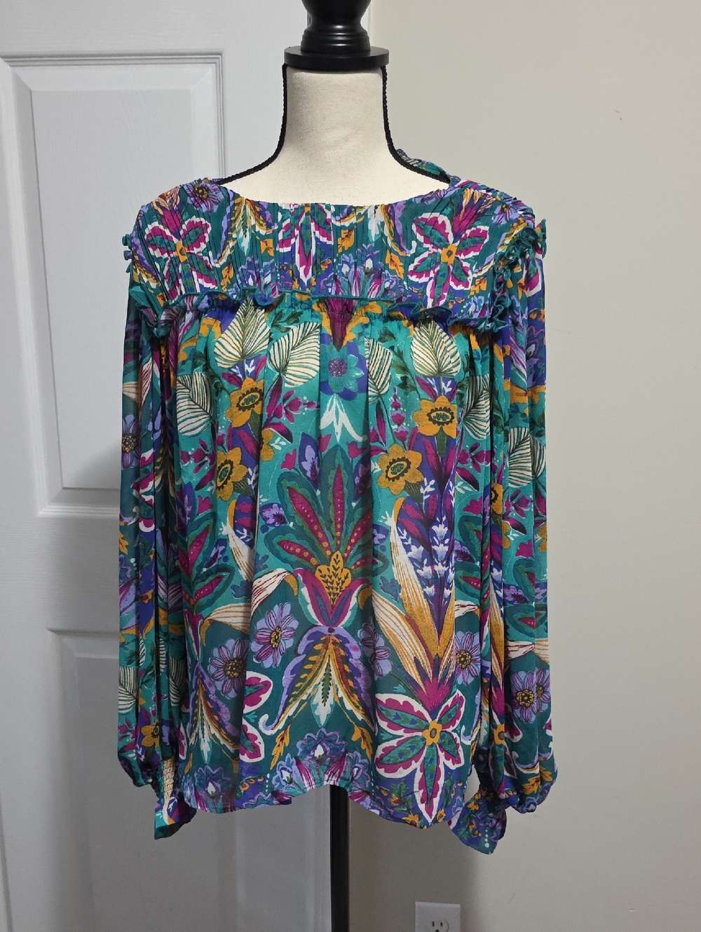 Nicole Miller Abbie Chiffon Tropical Floral Botannical Top Shirt Blouse Medium